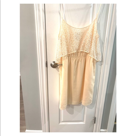 👛BCBG Dress👛 - Picture 4 of 6